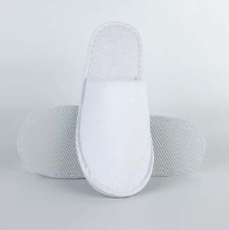 CLOSED TOE SLIPPER - TERRY CLOTH WHTE - 30 CM