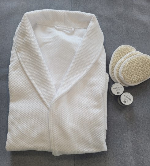 **NEW**True Experience® Diamond Robe - White - 48" Length