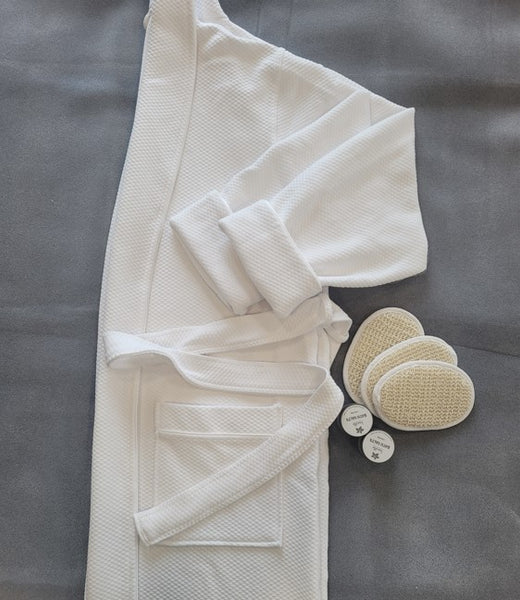 **NEW**True Experience® Diamond Robe - White - 48" Length
