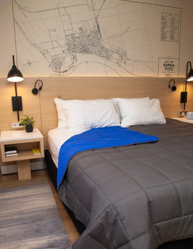 ***NEW***REVERSIBLE COMFORTER NAVY / GREY